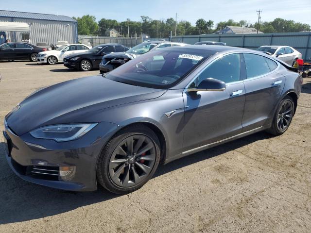 Tesla Model s (2018)
