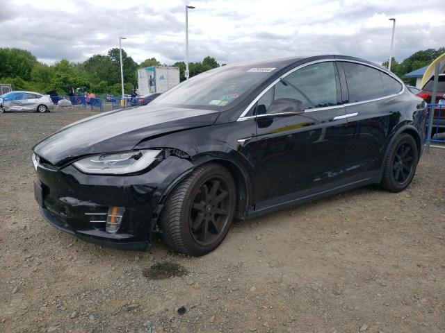 Tesla Model x (2021)