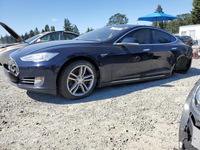 Tesla Model s (2015)