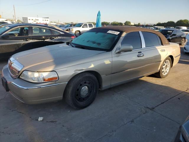 Lincoln Towncar (2008)