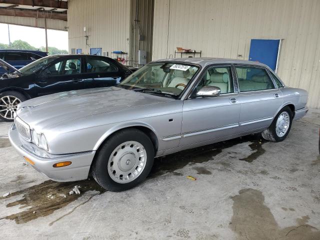 Jaguar Xj (2000)