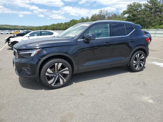Volvo Xc40 plus (2024)