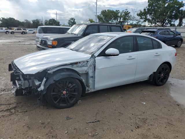 Jaguar Xe (2018)