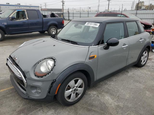 Mini Cooper (2015)