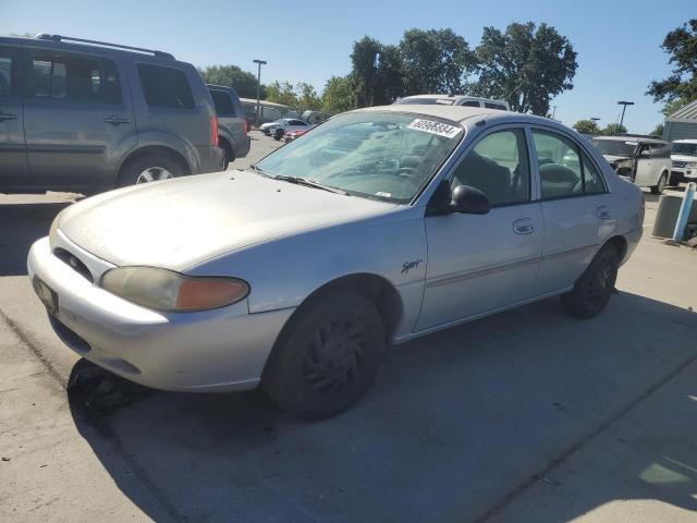 Ford Escort (1998)