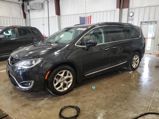 Chrysler Pacifica (2017)