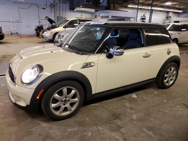 Mini Cooper (2010)
