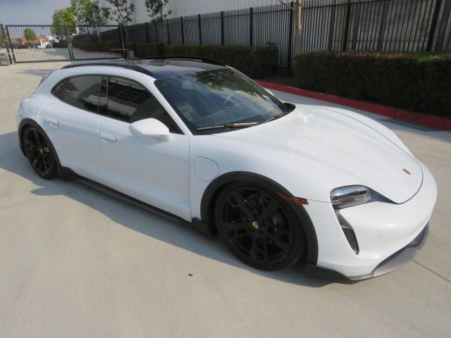 Porsche Taycan cro (2022)