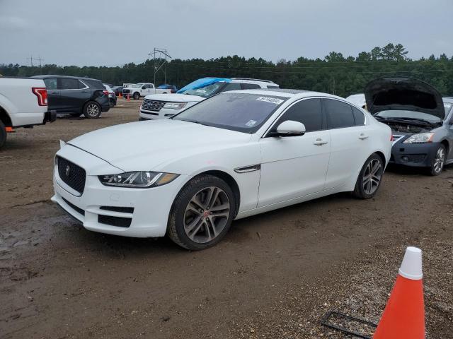 Jaguar Xe (2017)