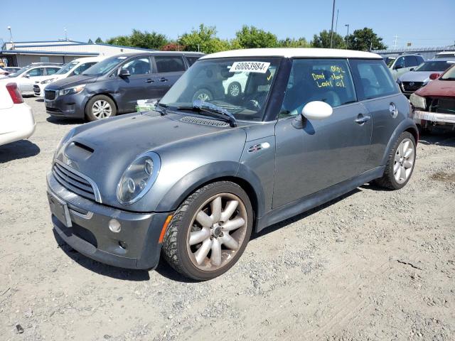 Mini Cooper (2003)