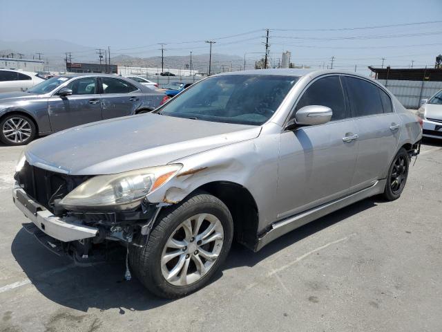 Hyundai Genesis (2013)