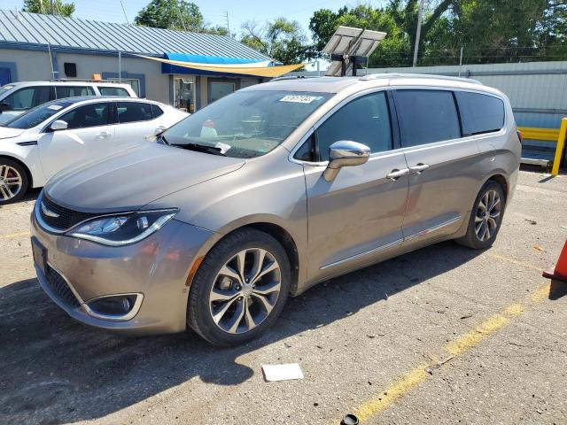 Chrysler Pacifica (2017)
