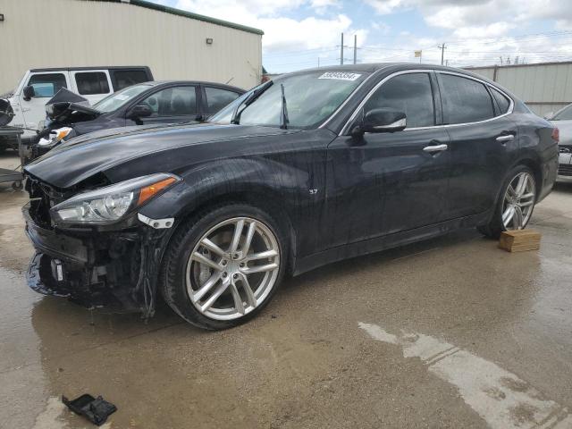 Infiniti Q70 (2015)