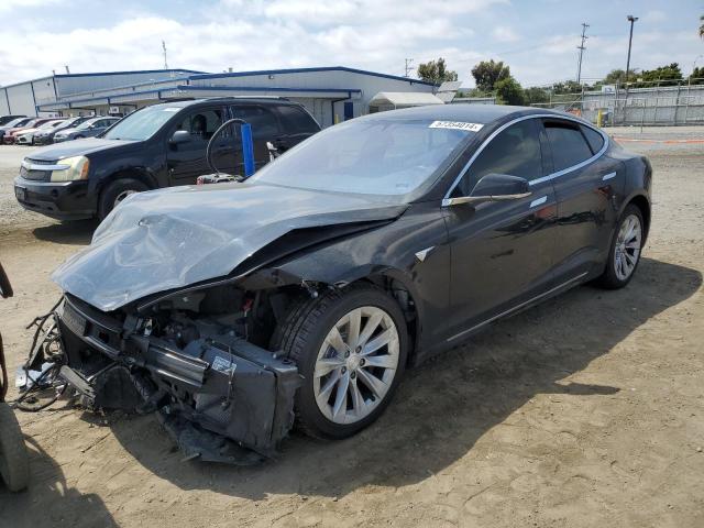 Tesla Model s (2017)