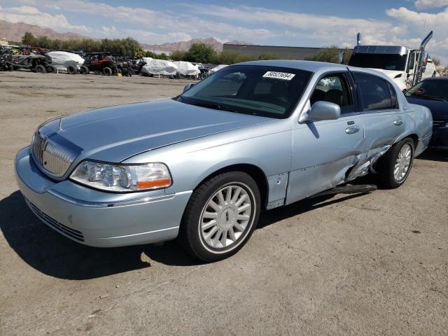 Lincoln Towncar (2005)