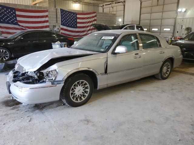 Lincoln Towncar (2001)