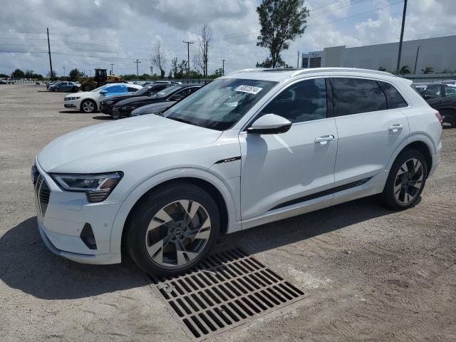 Audi E-tron (2022)