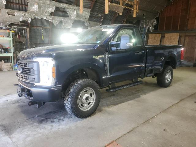 Ford F250 (2023)