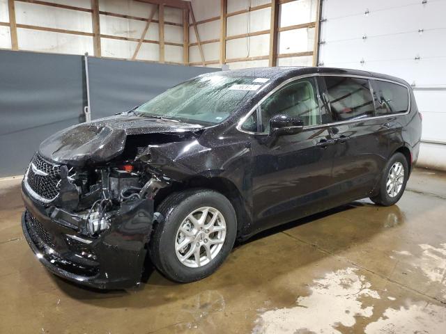 Chrysler Pacifica (2024)