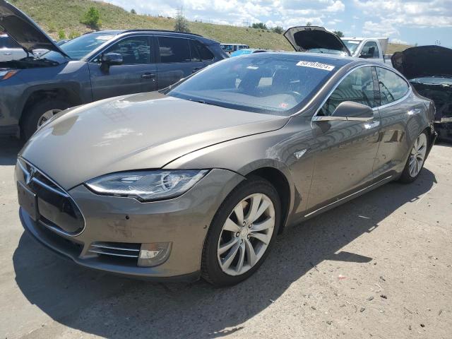 Tesla Model s (2015)