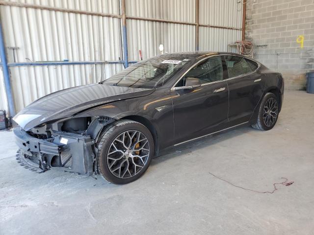 Tesla Model s (2015)
