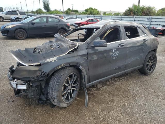 Mercedes-benz Gla-class (2015)