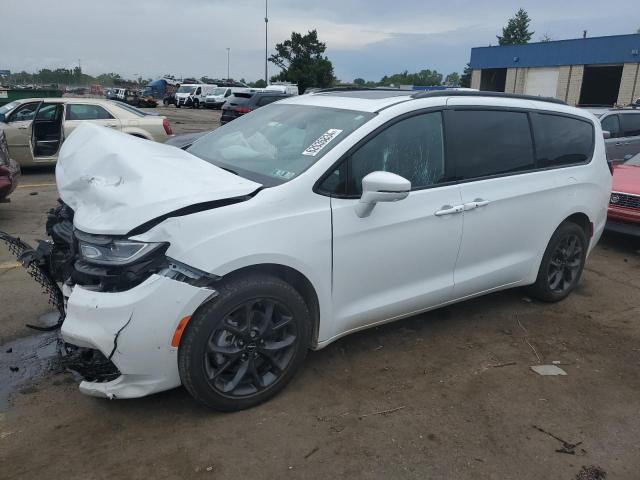 Chrysler Pacifica (2022)