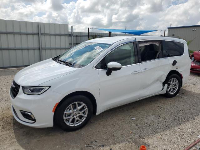 Chrysler Pacifica (2023)