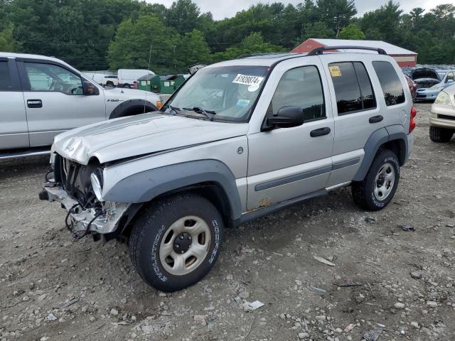 Jeep Liberty (2005)