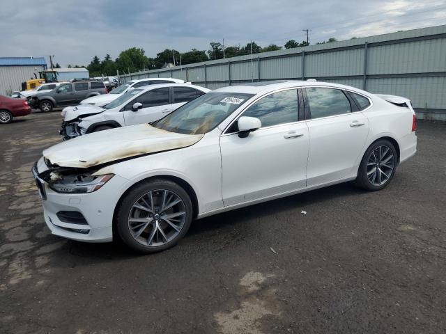 Volvo S90 (2017)