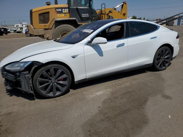 Tesla Model s (2015)