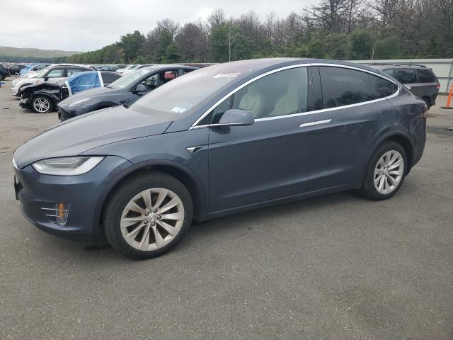 Tesla Model x (2020)