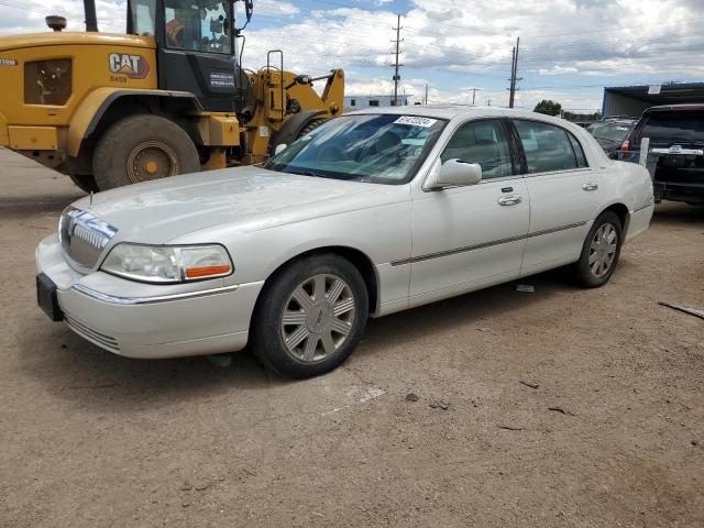 Lincoln Towncar (2004)