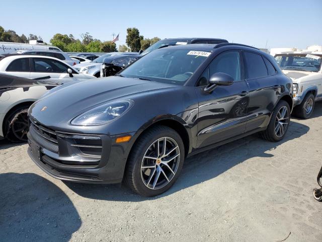 Porsche Macan (2022)