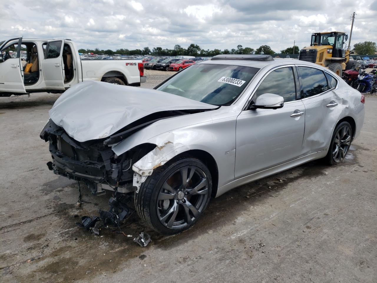 Infiniti Q70 (2015)