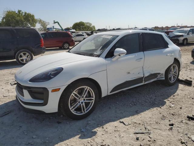 Porsche Macan base (2023)