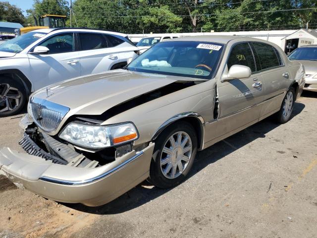Lincoln Towncar (2010)