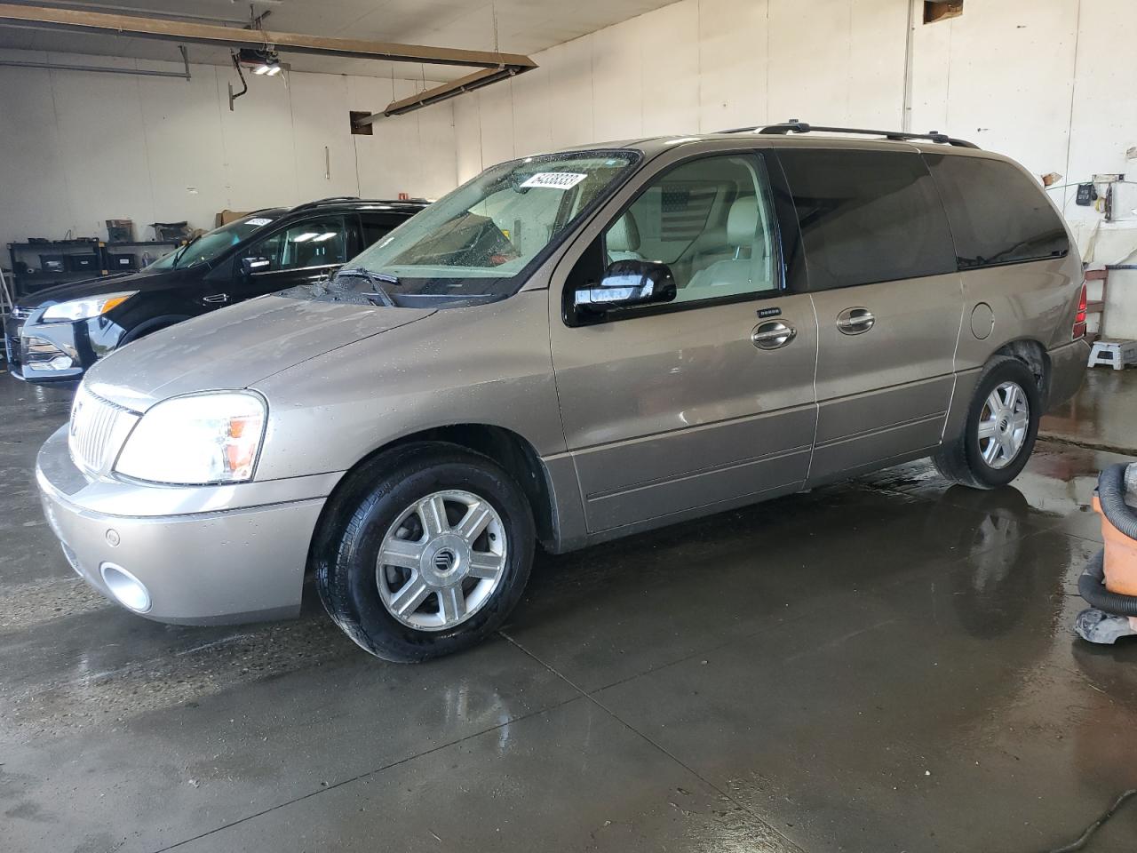 Mercury Monterey (2004)
