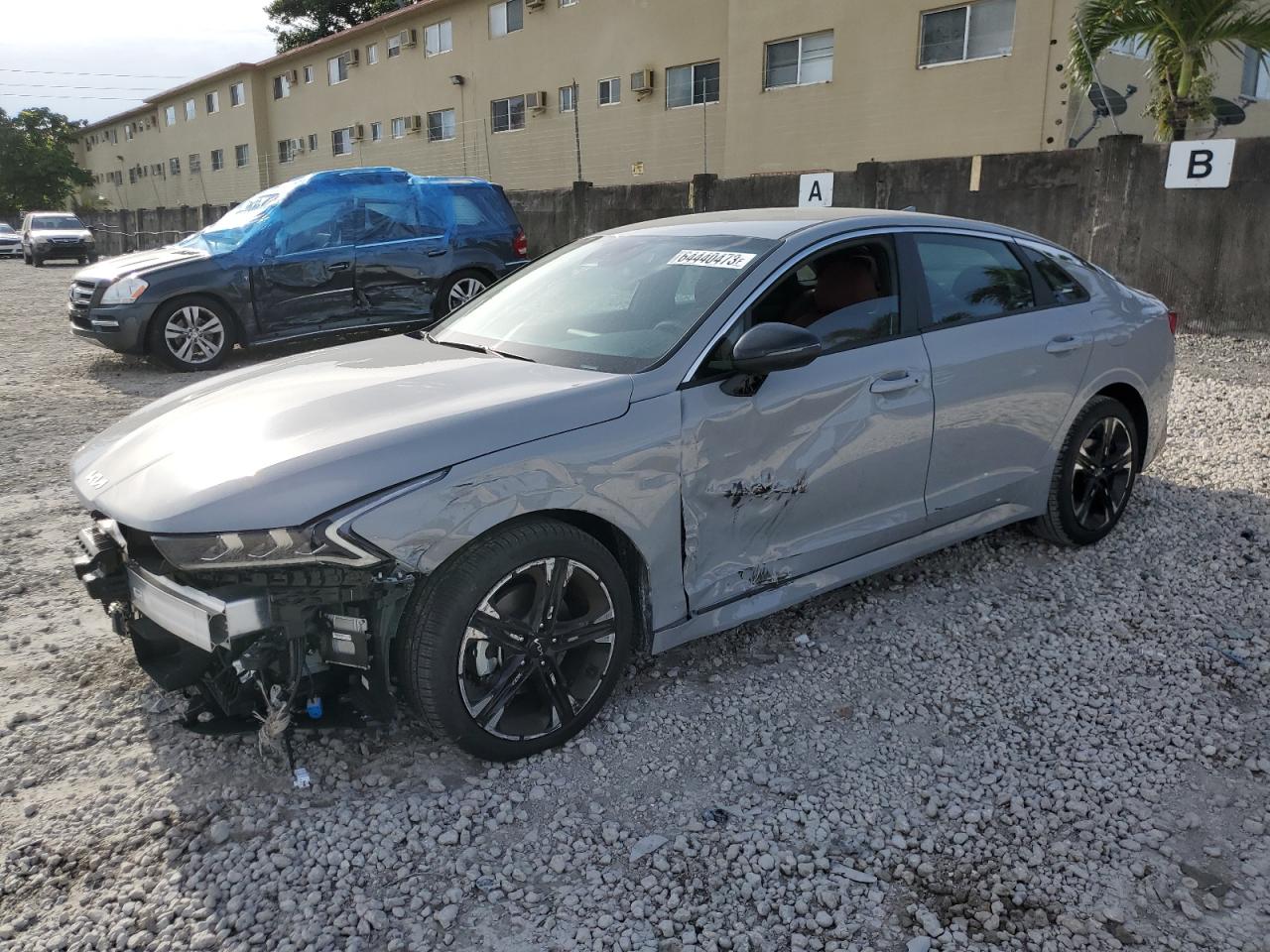 Kia K5 (2023)