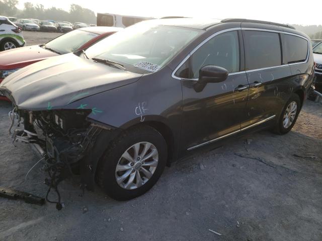 Chrysler Pacifica (2017)