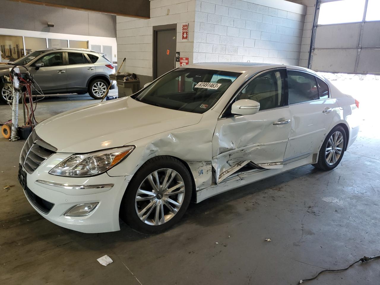Hyundai Genesis (2012)