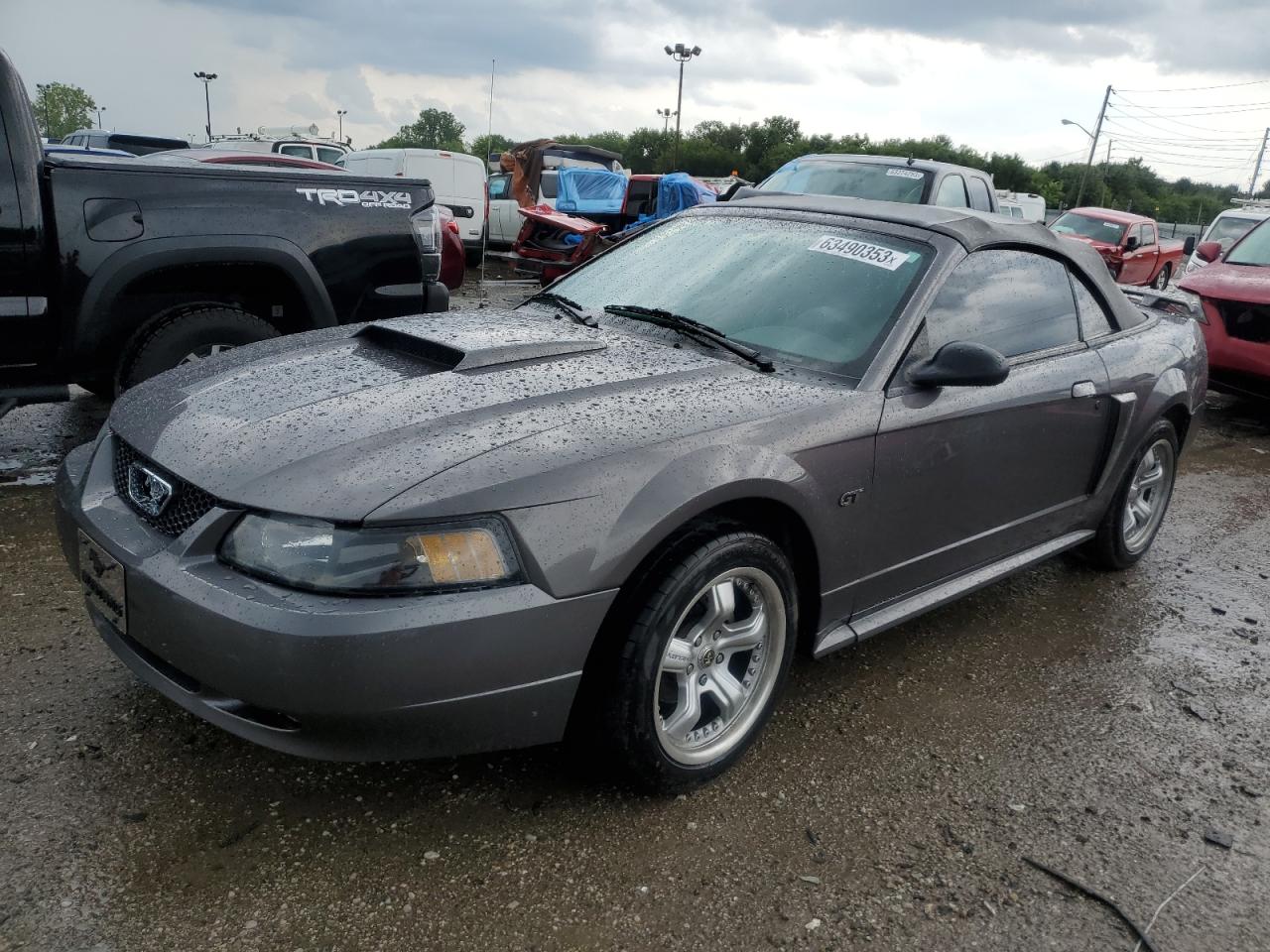 Ford Mustang gt (2003)