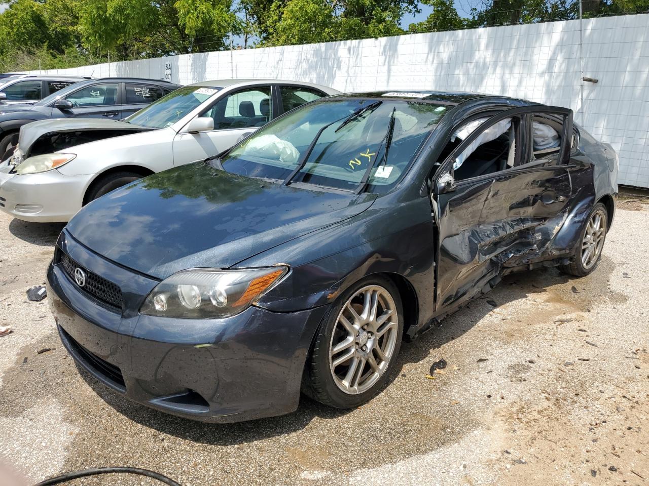 Scion Tc (2009)