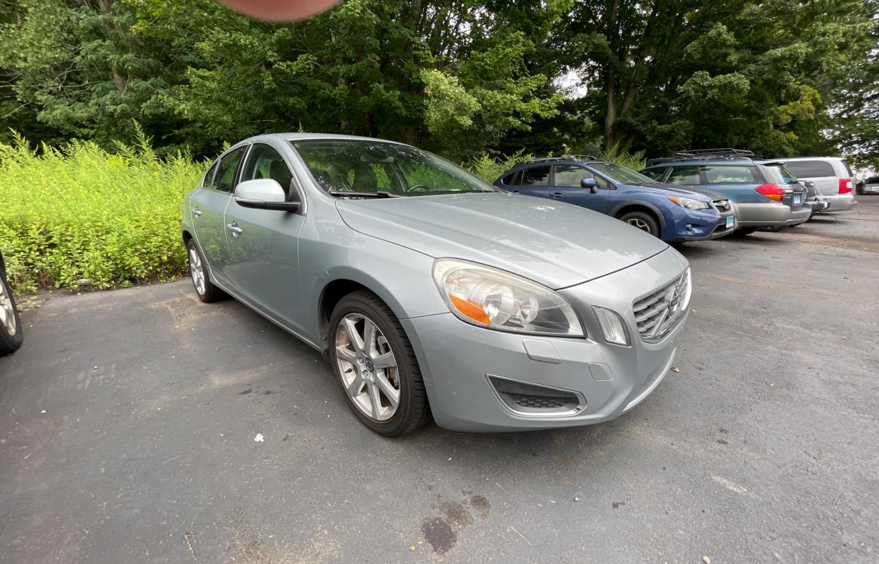 Volvo S60 t5 (2013)