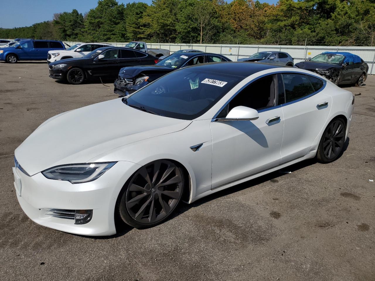 Tesla Model s (2020)