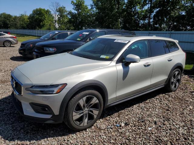 Volvo V60 cross (2020)