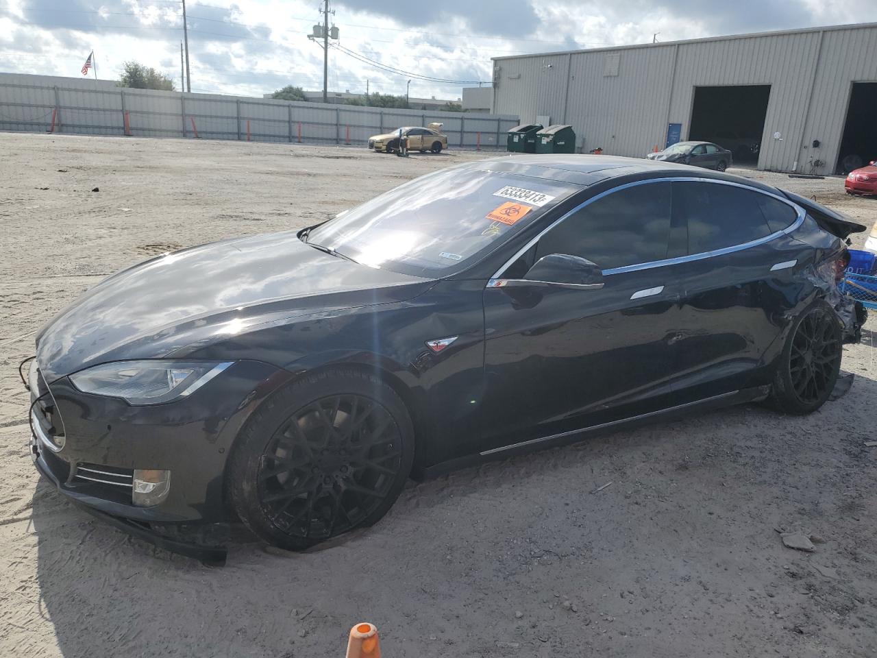 Tesla Model s (2016)