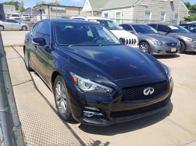 Infiniti Q50 base (2015)