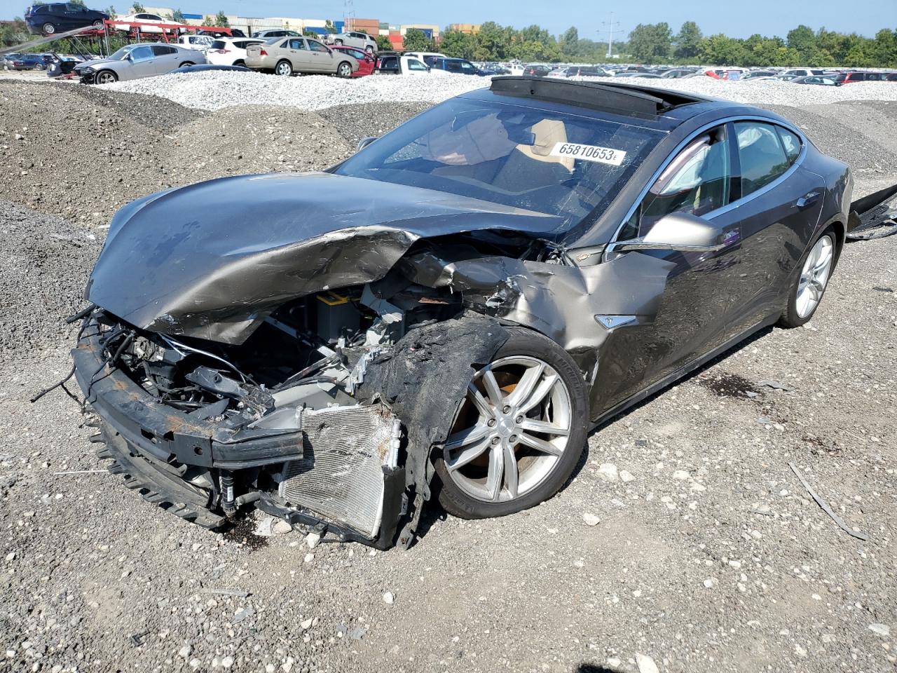 Tesla Model s (2016)