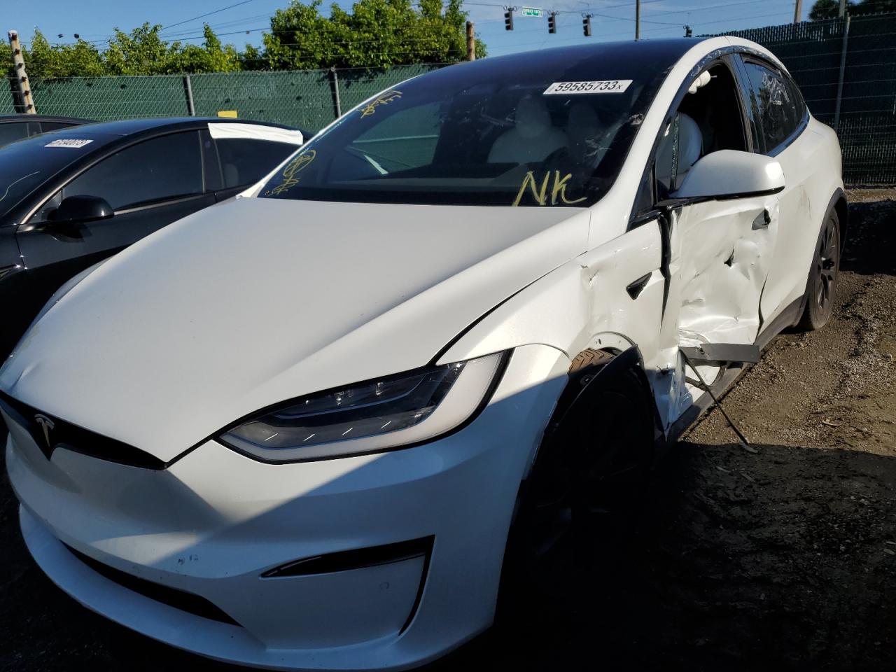 Tesla Model x (2022)